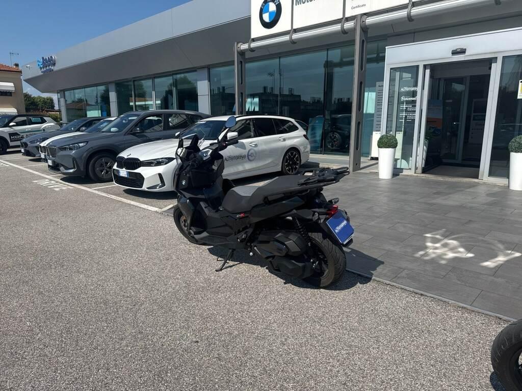 C 400 X