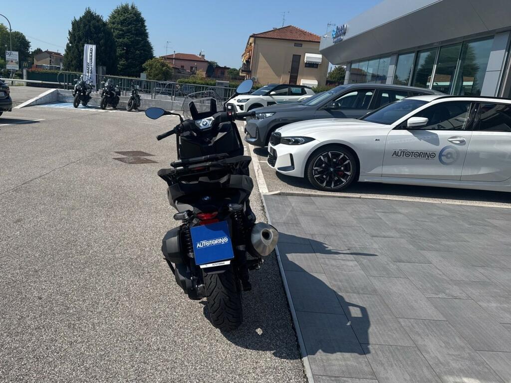 C 400 X