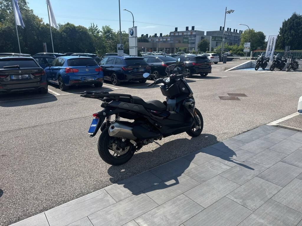 C 400 X
