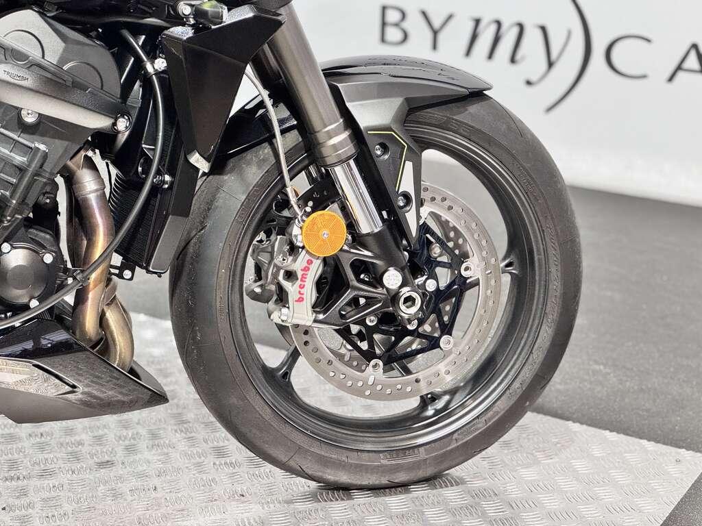 STREET TRIPLE 765