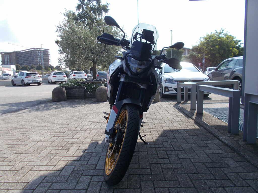 F 900 GS