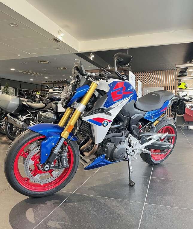 F 900 R