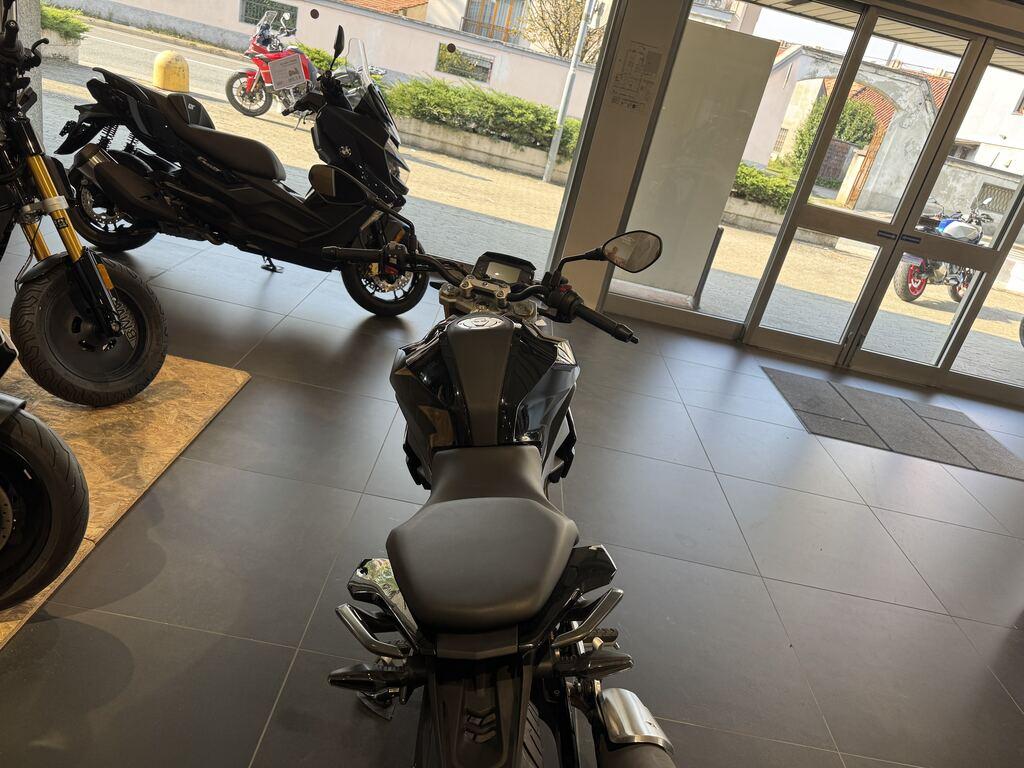 G 310 R