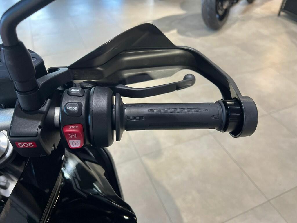 F 900 XR