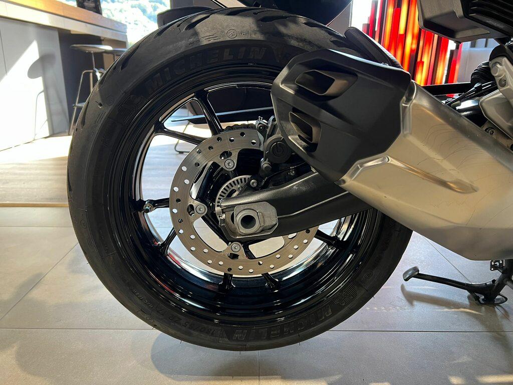 F 900 XR
