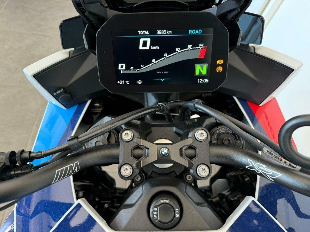 M 1000 XR