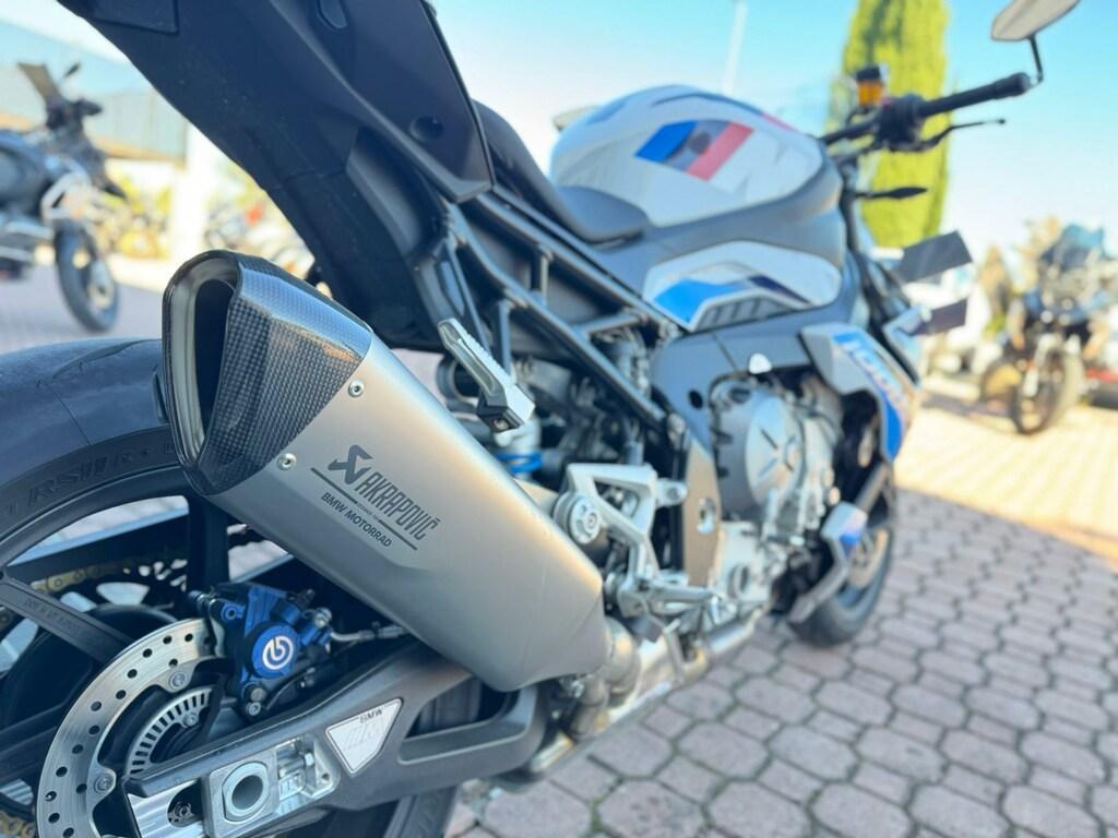 M 1000 R