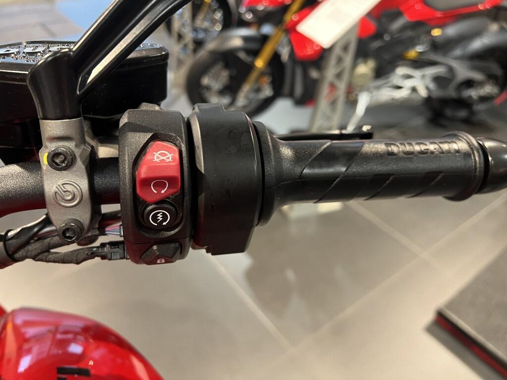 XDIAVEL V4