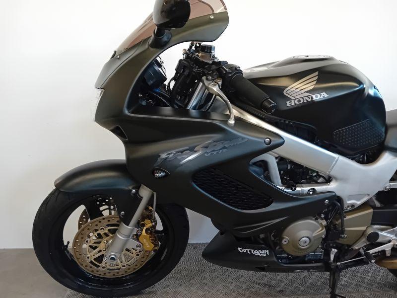 VTR 1000 F