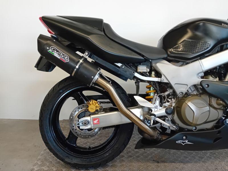VTR 1000 F