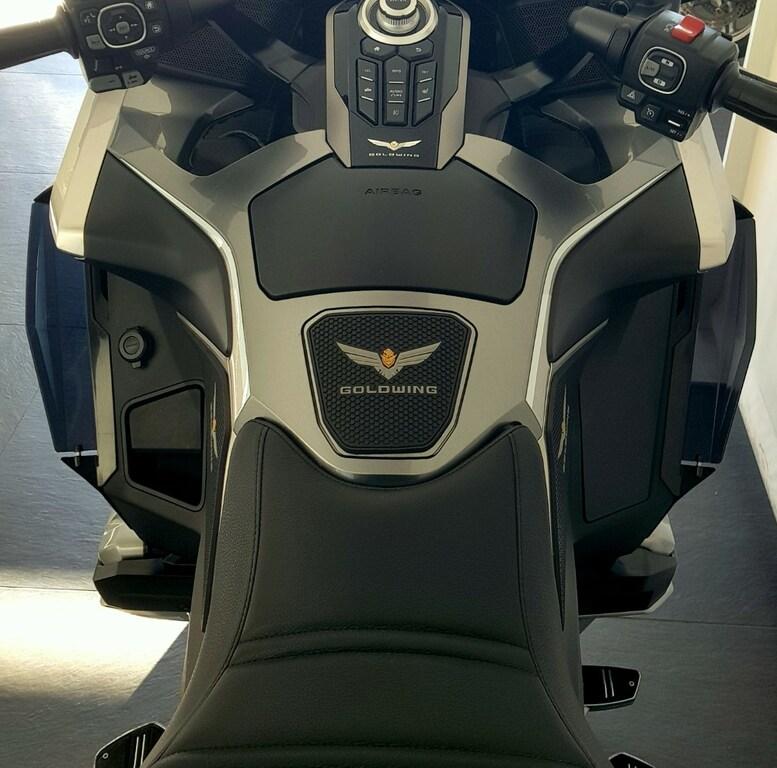 GOLD WING GL 1800