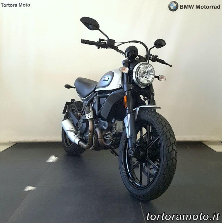 SCRAMBLER 800