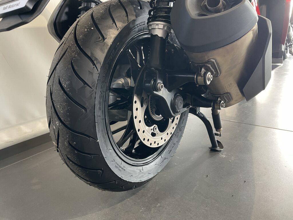 C 400 X