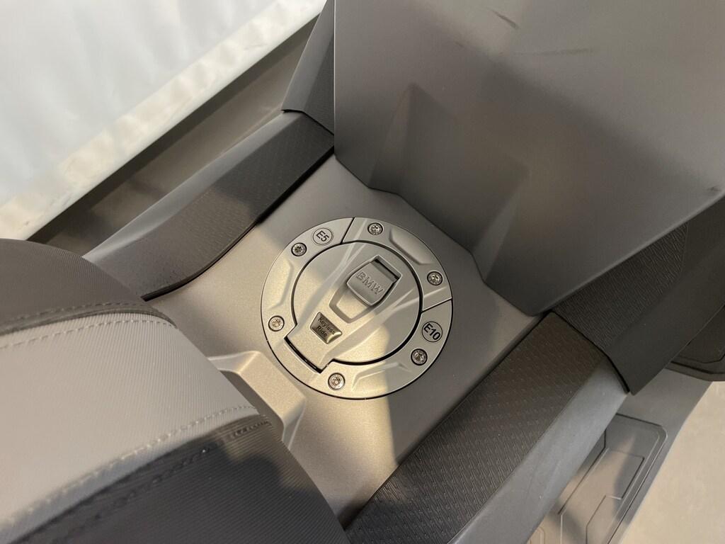 C 400 X