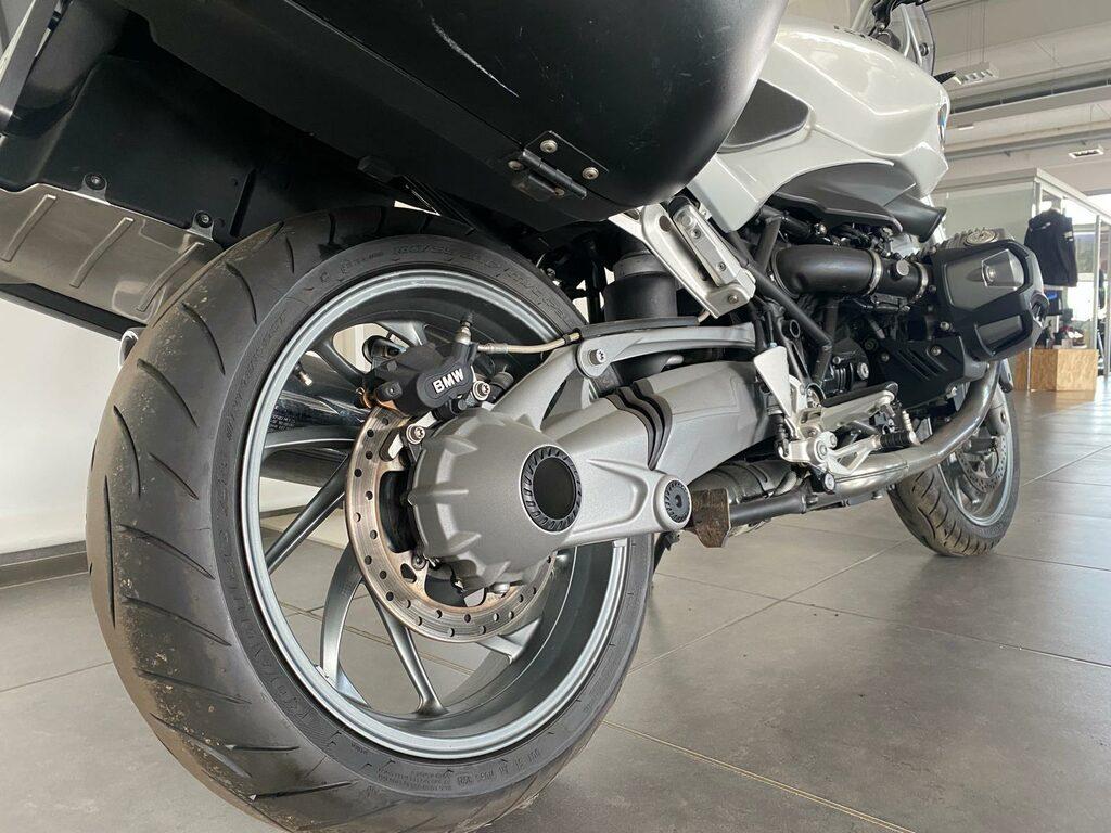 R 1200 R
