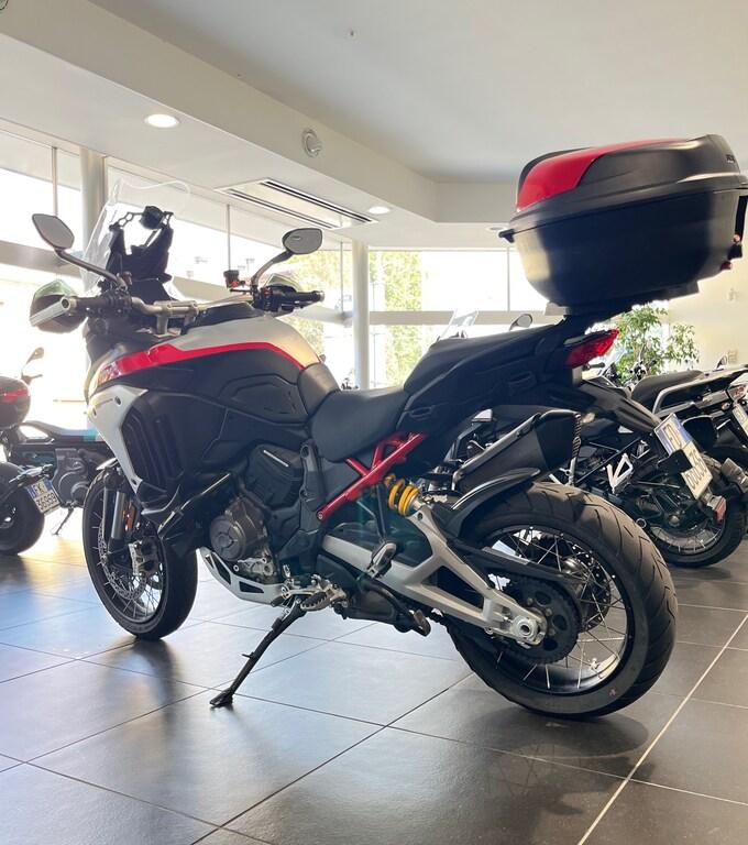 MULTISTRADA V4