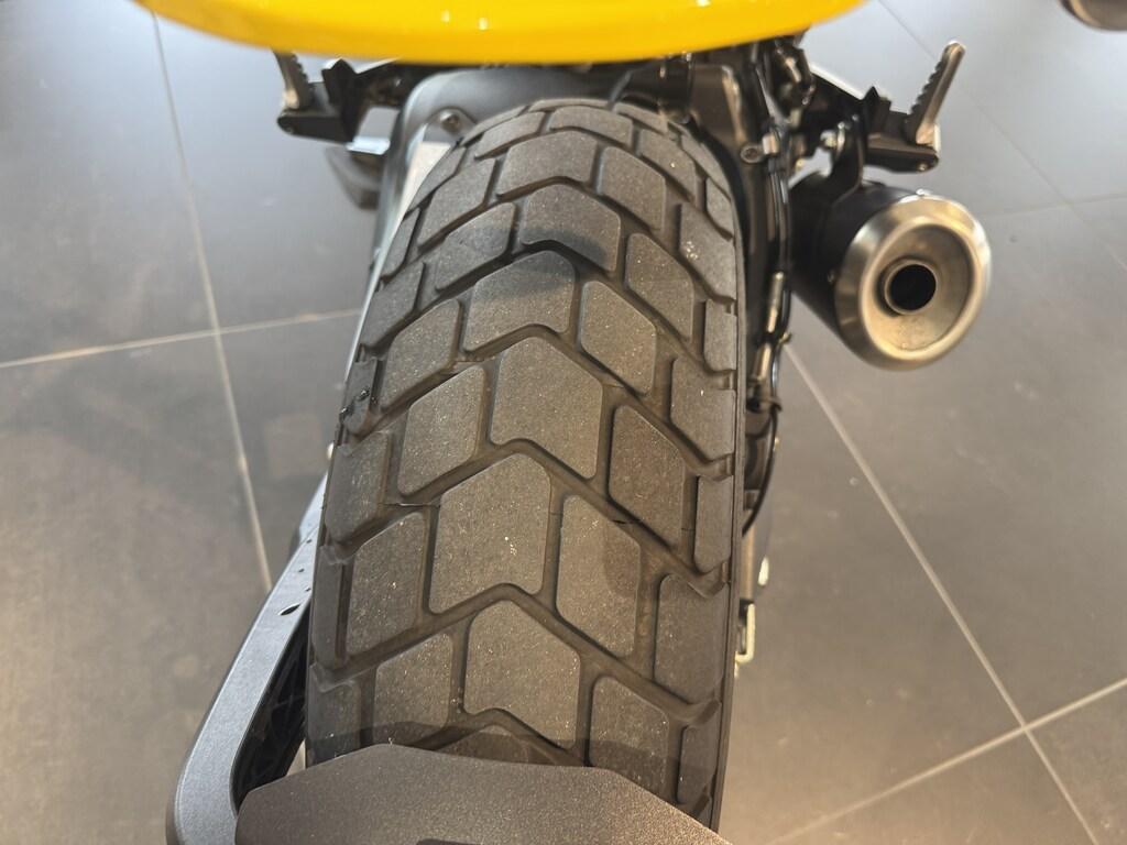 SCRAMBLER 800