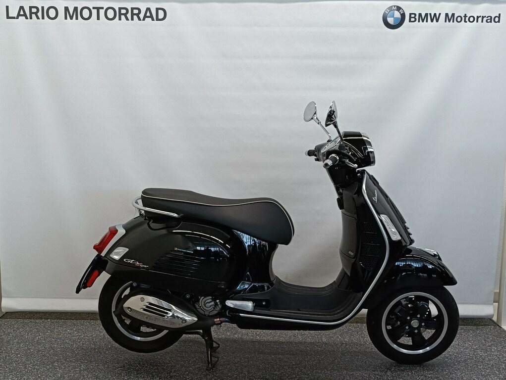 VESPA GTS 300