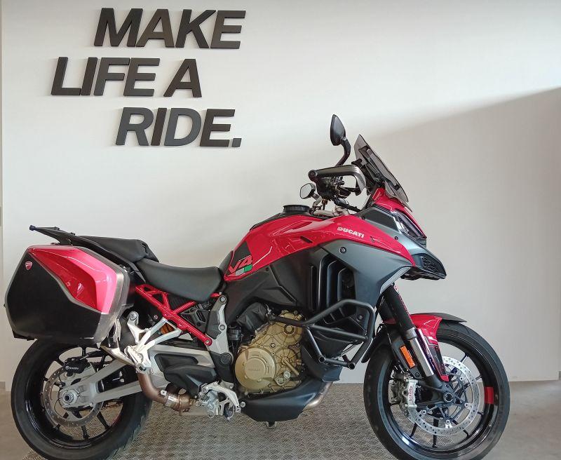 MULTISTRADA V4