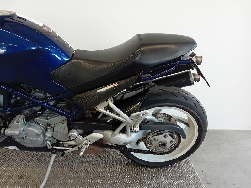 MONSTER 900