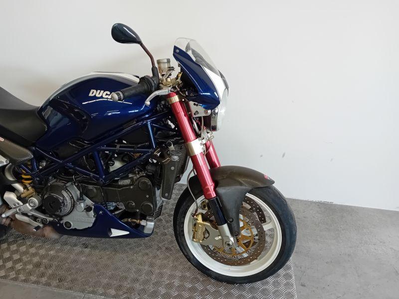 MONSTER 900
