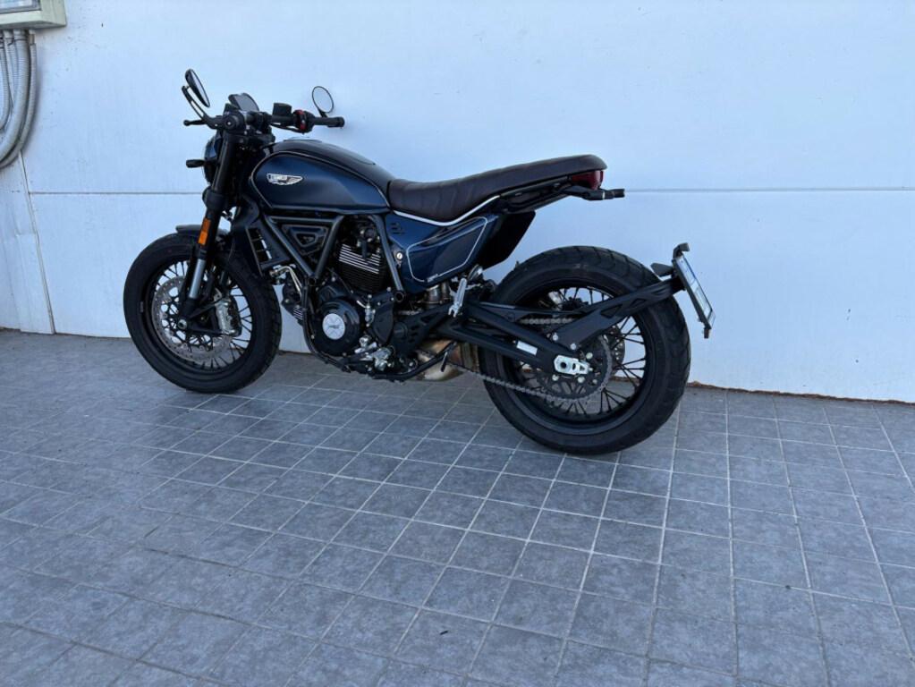 SCRAMBLER 800