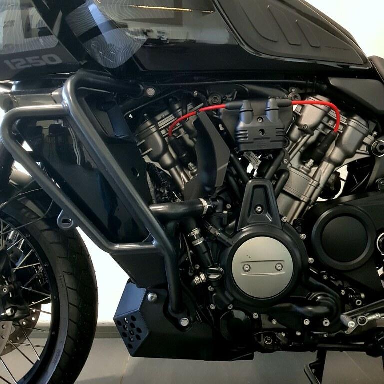 PAN AMERICA 1250