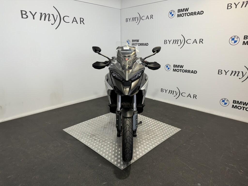 MULTISTRADA V4