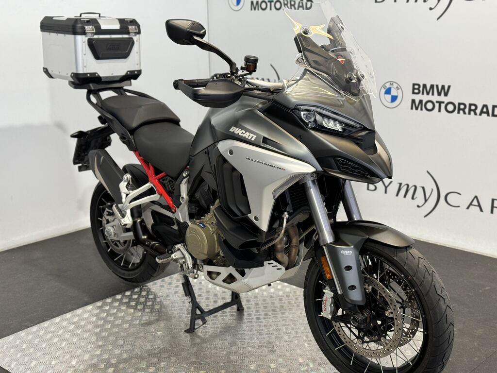 MULTISTRADA V4