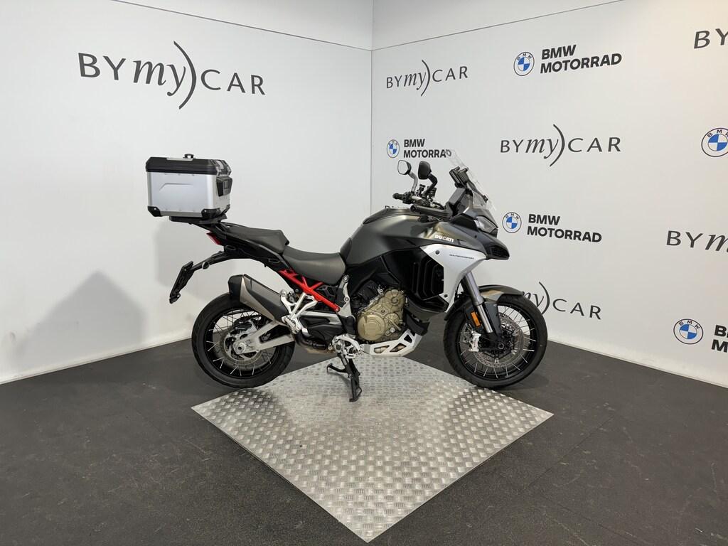 MULTISTRADA V4