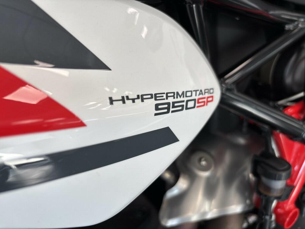 HYPERMOTARD 950