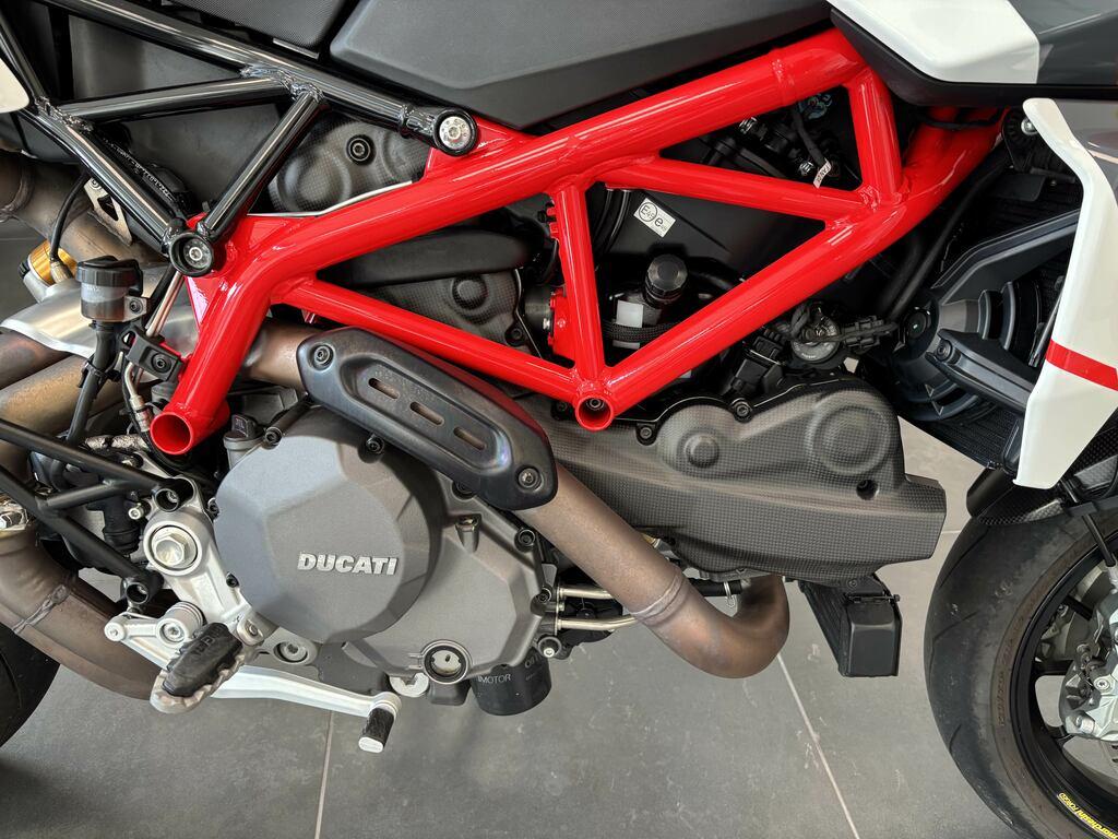 HYPERMOTARD 950