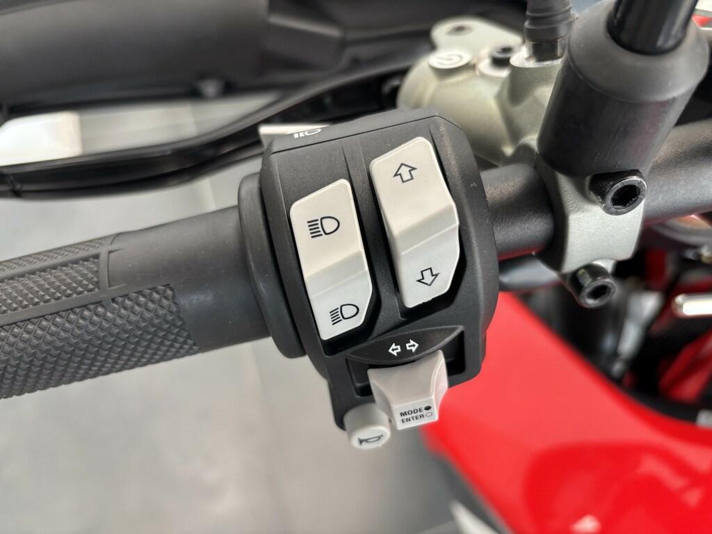 HYPERMOTARD 950