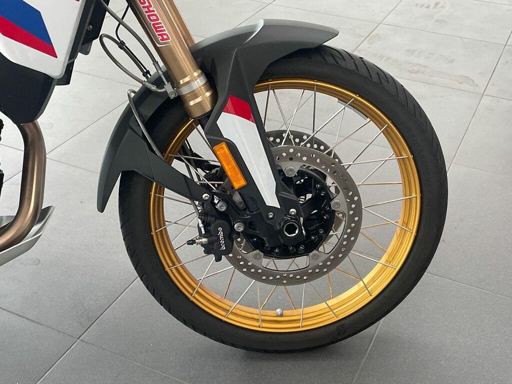 F 900 GS