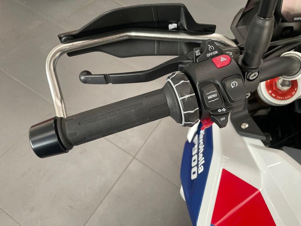 F 900 GS