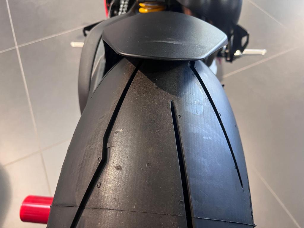 PANIGALE V4 R