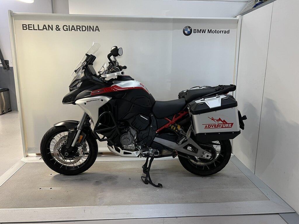 MULTISTRADA V4