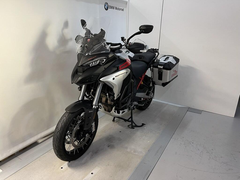 MULTISTRADA V4