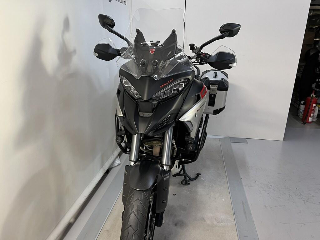 MULTISTRADA V4