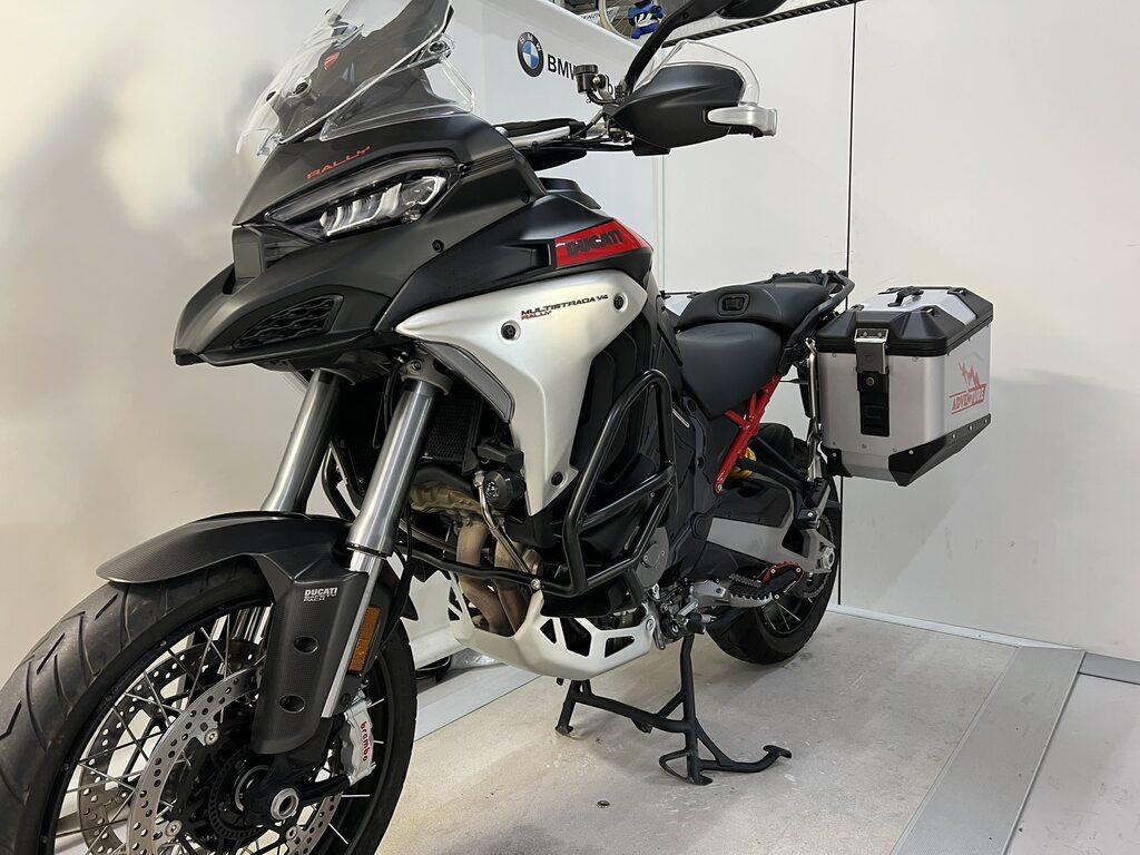 MULTISTRADA V4