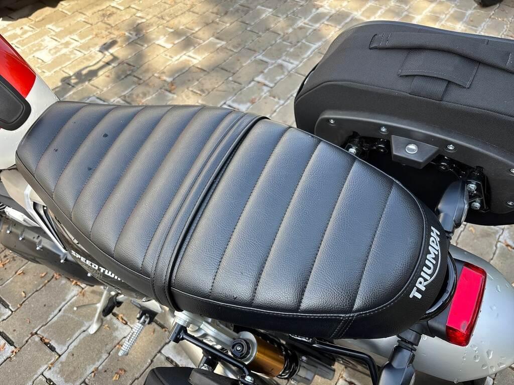 SPEED TWIN 1200