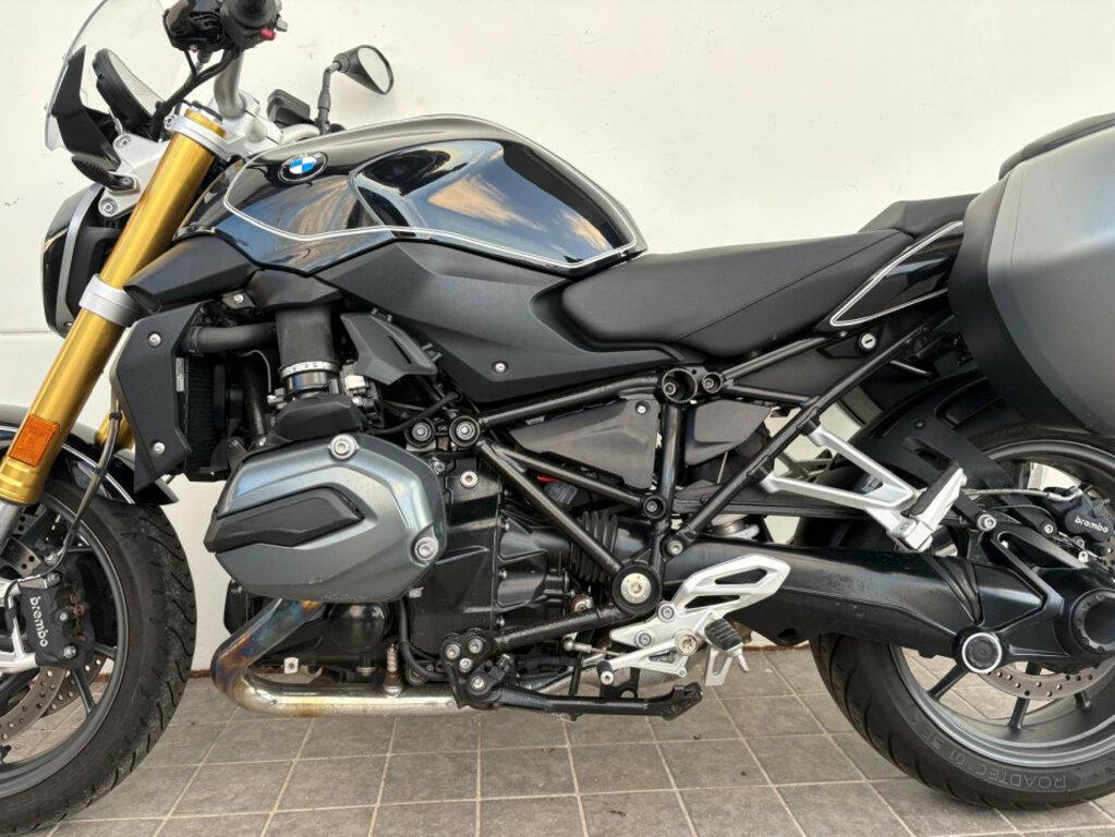R 1200 R