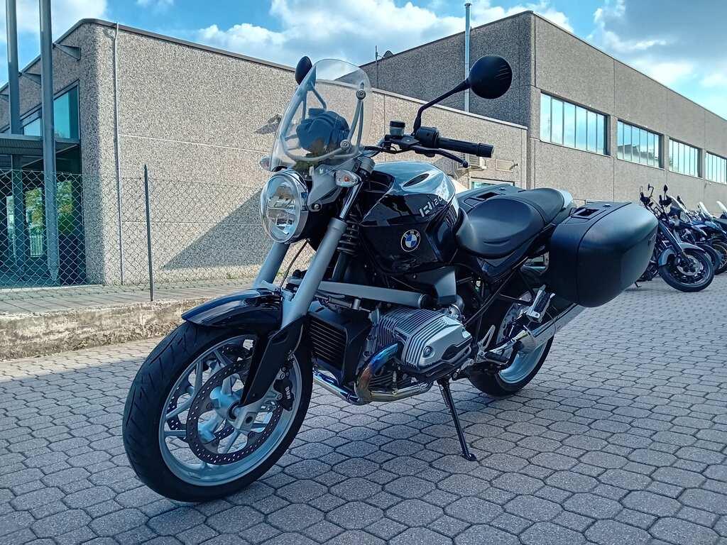 R 1200 R