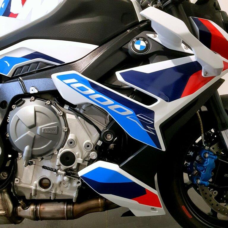 M 1000 R