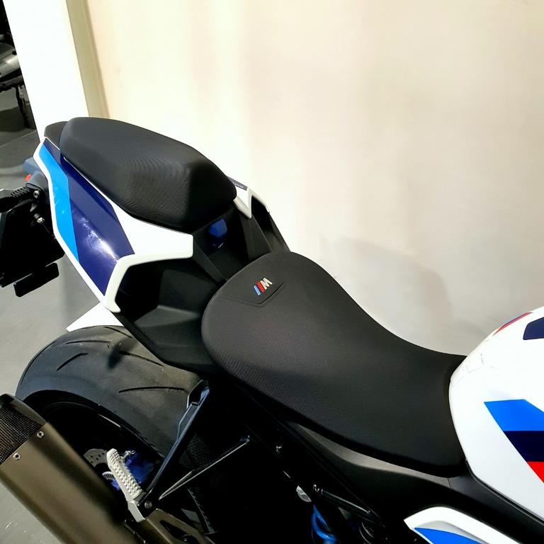 M 1000 R