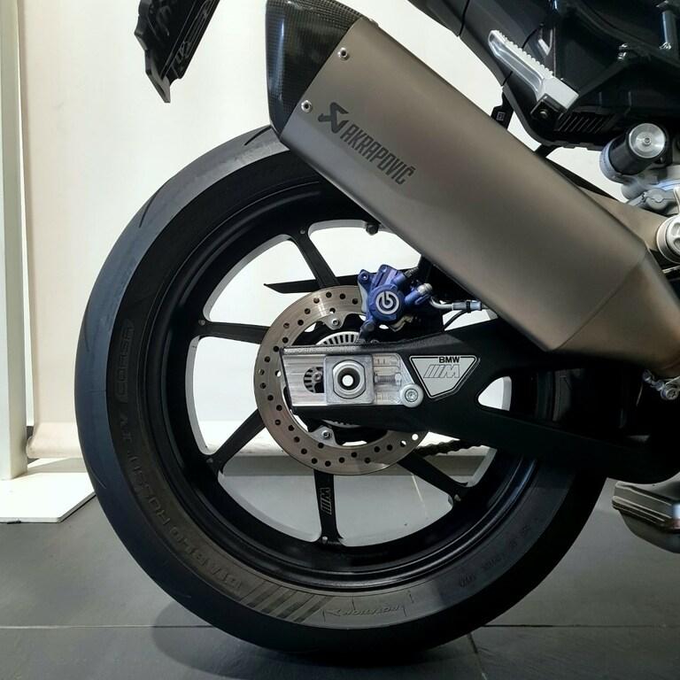 M 1000 R