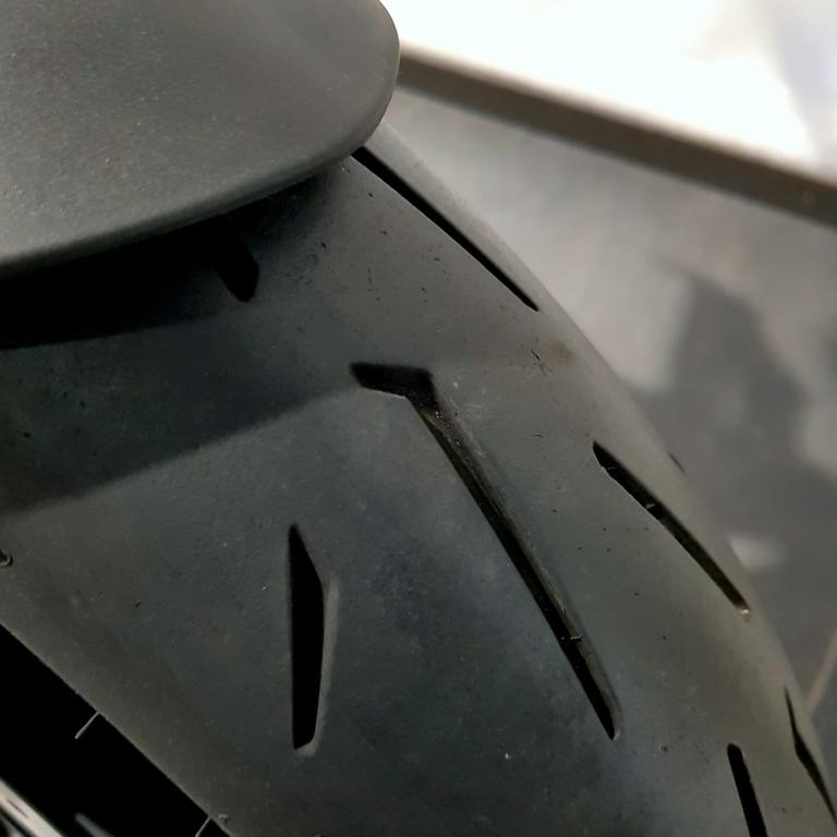 M 1000 R