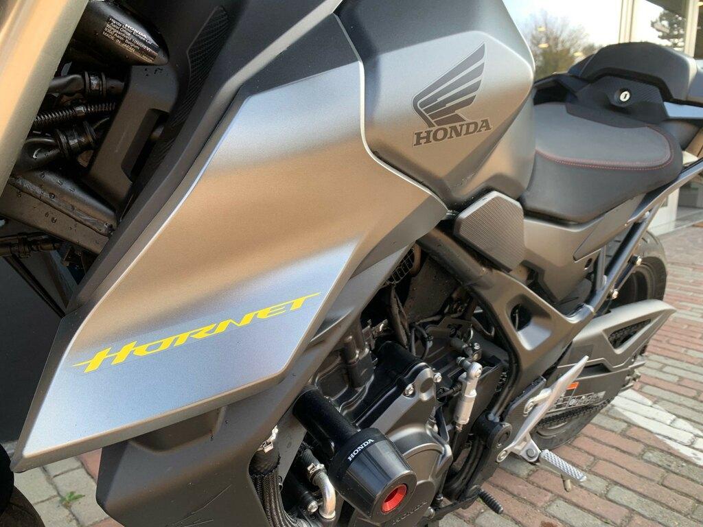 HORNET 750