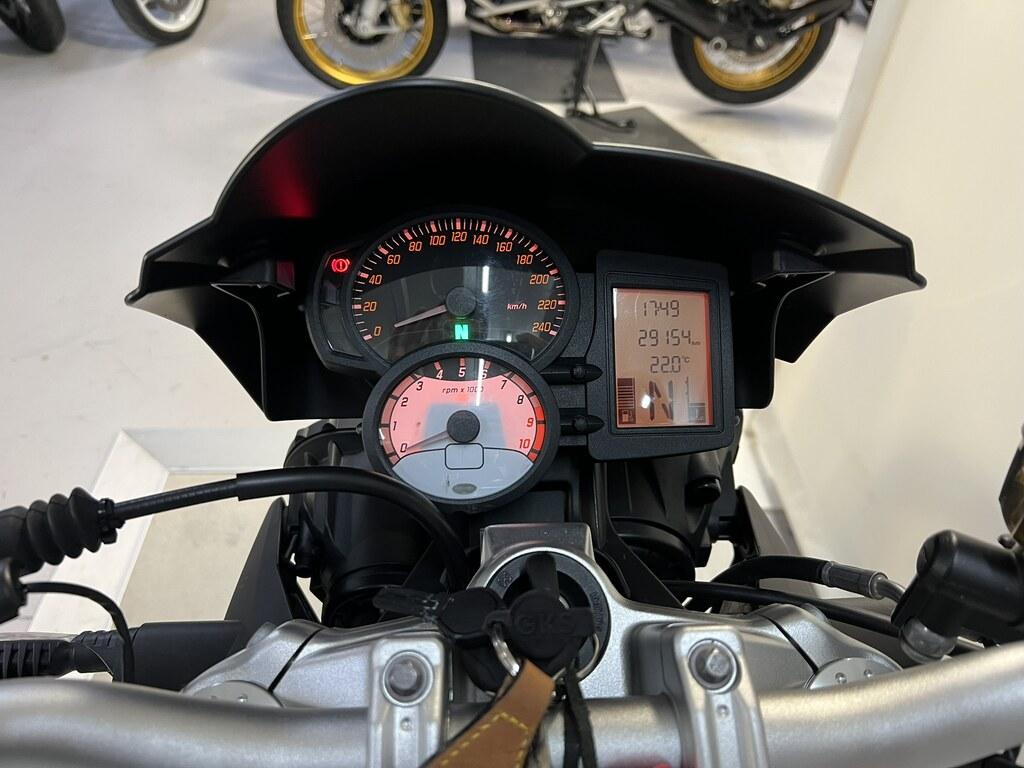F 800 R
