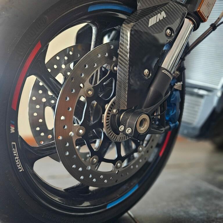 M 1000 XR